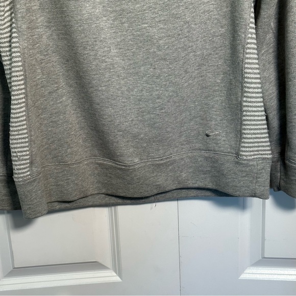 Nike gray terry inside scoop neck sweatshirt with striped accents on sides - Picture 4 of 5